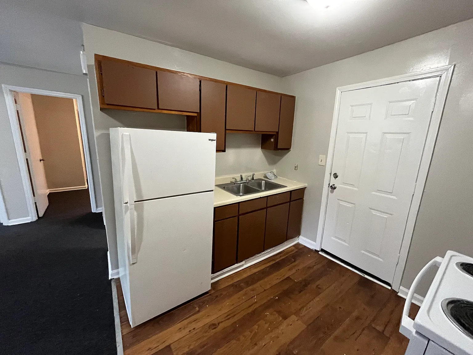 2 bed, 694 sqft, $675 — Photo 4