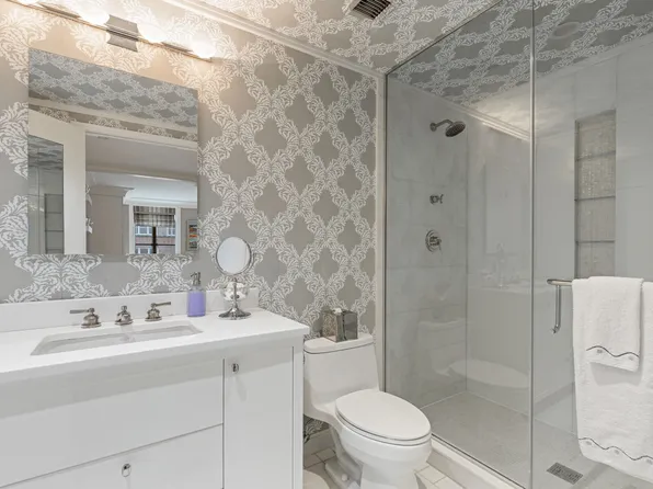 140 East 63rd Street image 13 of 18