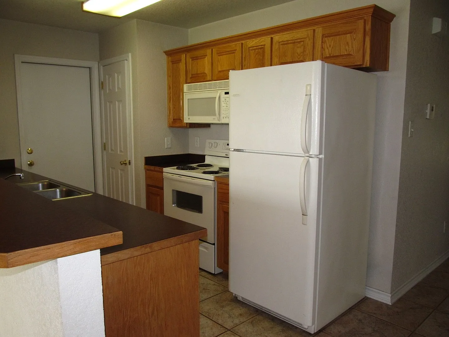 2 Bedroom, Salado Isd — Photo 4