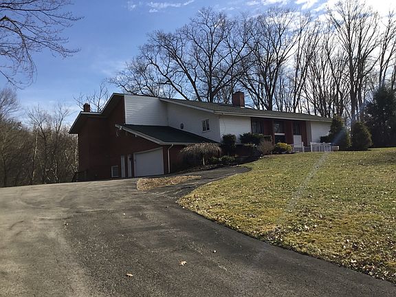 Driveway entrance view