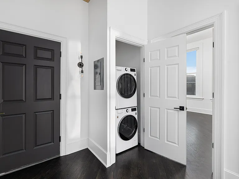 244 Weybosset St #301 — Photo 5