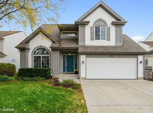 943 Tylerton Cir, Grayslake, IL 60030