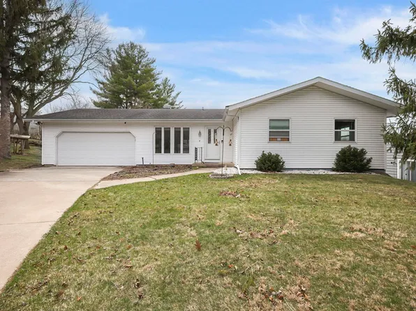 5 Yorktown Cir, Madison, WI 53711