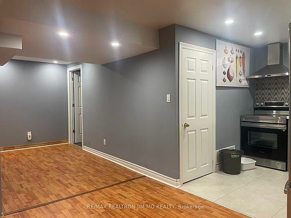 2nd image of 5 Buttonwood Trl #Basement