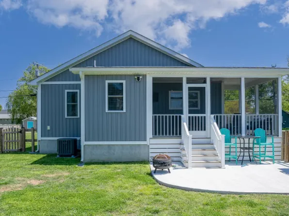 919 Bancroft Ave, Colonial Beach, VA 22443