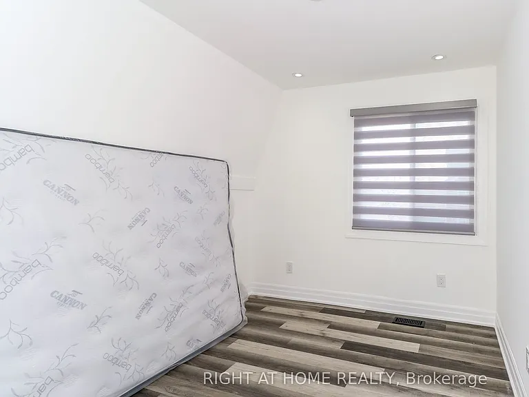 35 Toronto St — Photo 10
