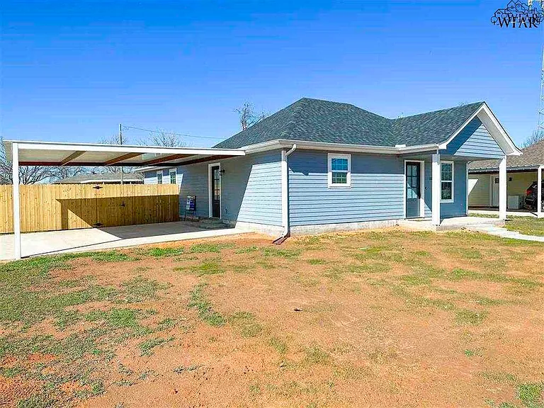 1016 Bishop Rd — Photo 3