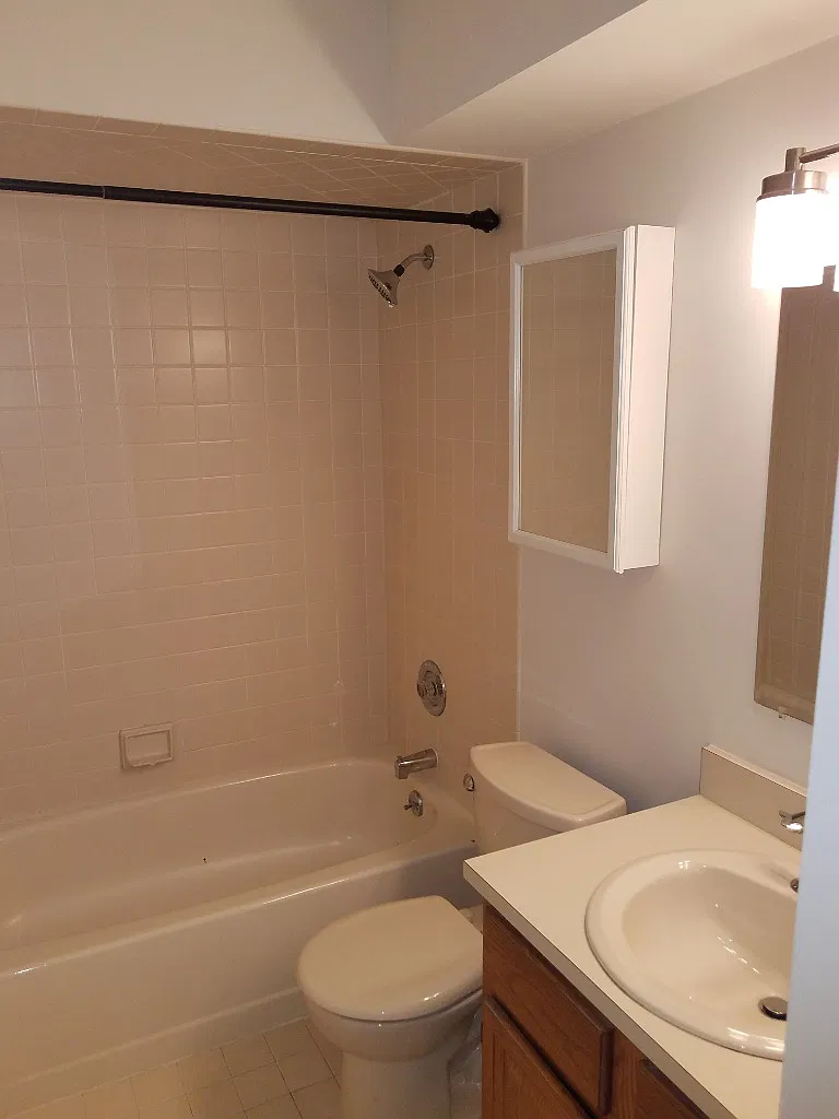 1 bed, $2,400 — Photo 4