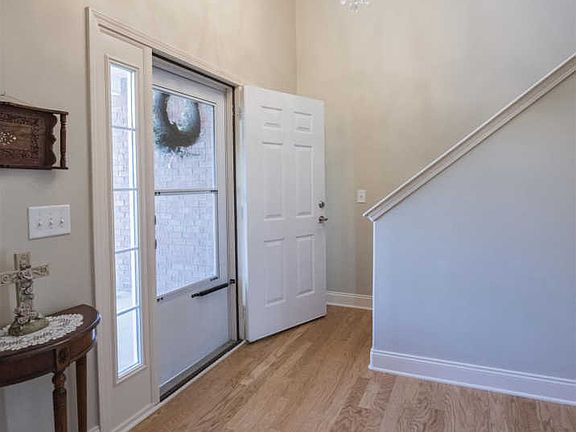 2nd image of 5423 Cloister Dr