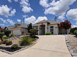 1807 Summit Ridge Dr N, Kerrville, TX 78028