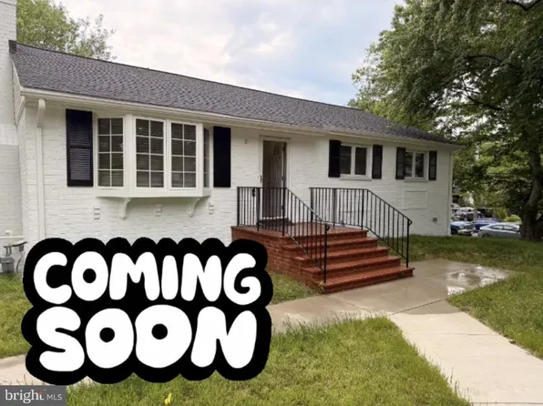 5308 Pender Ct, Alexandria, VA 22304