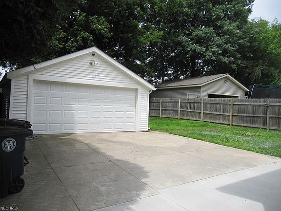4th image of 476 Newell Ave