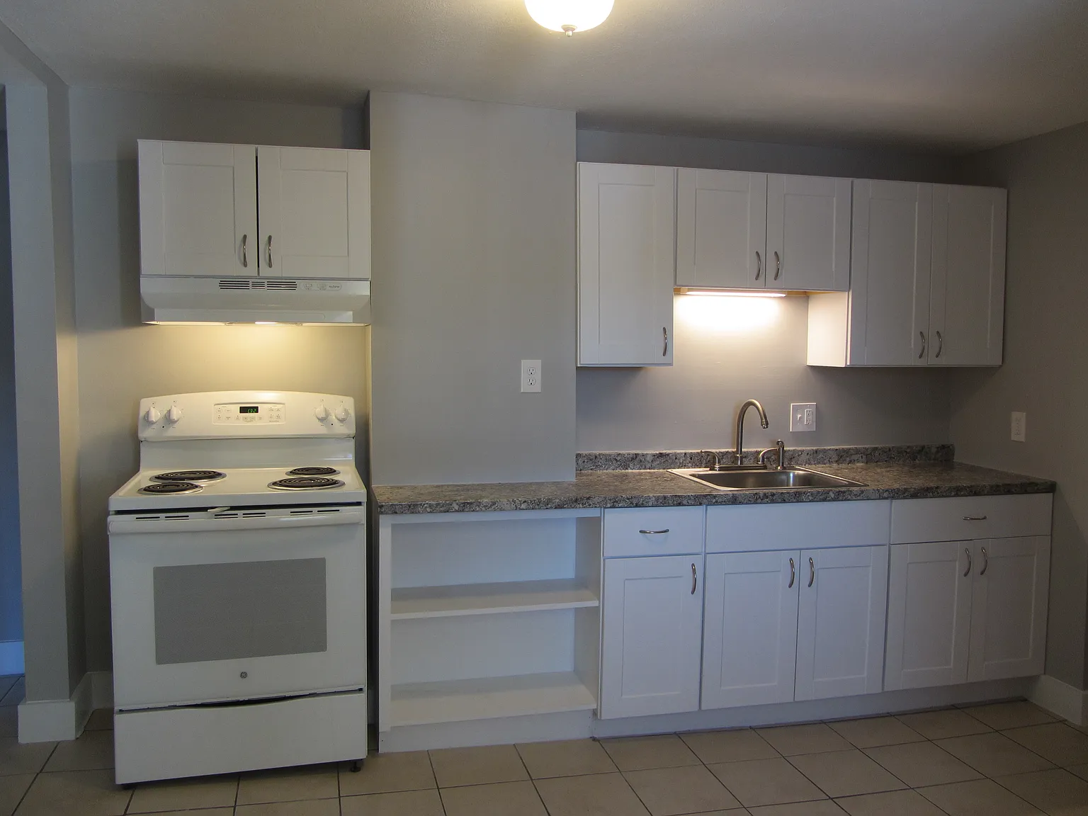 1 bed, $1,525 — Photo 2