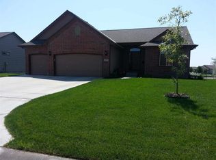4118 N Lake Ridge Ct, Wichita, KS 67205