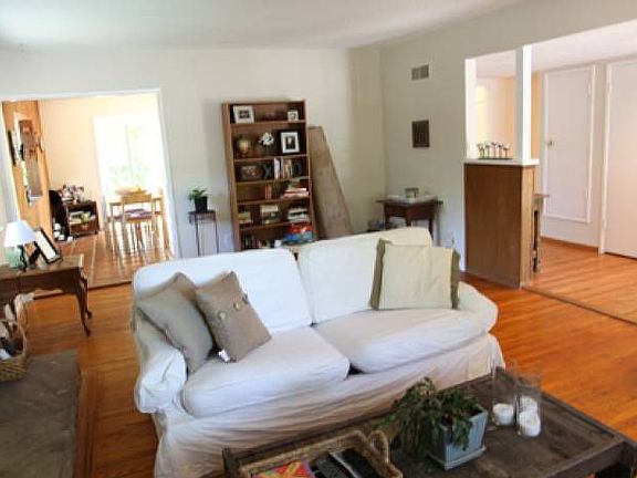2nd image of 1020 Palermo Dr