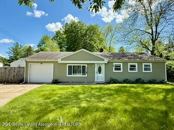2509 Delta River Dr, Lansing, MI 48906