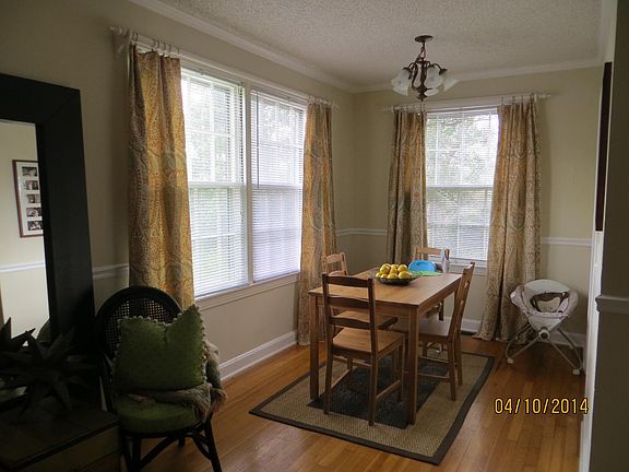 Hardwood flooring thorughout