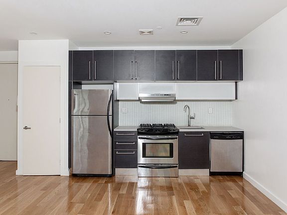 4th image of 25 Montrose Ave APT 504