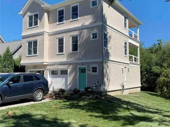 46 Ottawa Trl, Narragansett, RI 02882