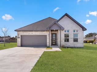 209 Silverleaf Rd, Sweeny, TX 77480