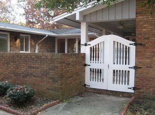 520 SE Maynard Rd, Cary, NC 27511