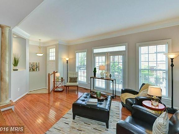 2nd image of 2825 Saint Croix Dr