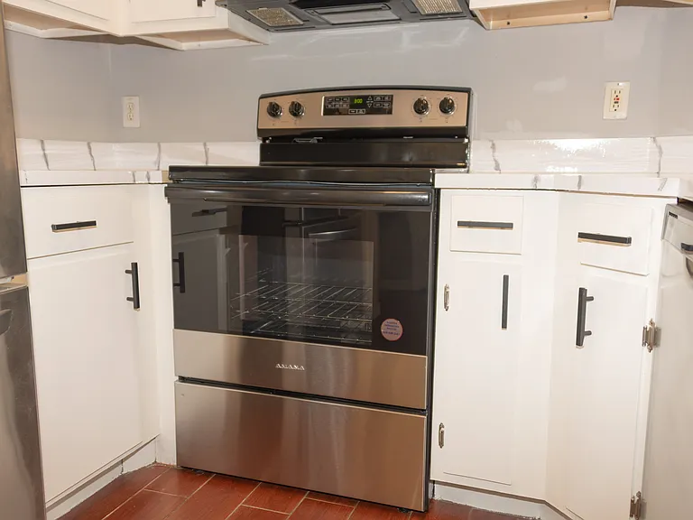 2025 Erving Cir #4207 — Photo 17