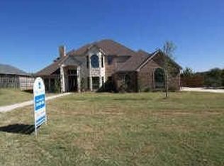442 Country Ridge Ln, Red Oak, TX 75154