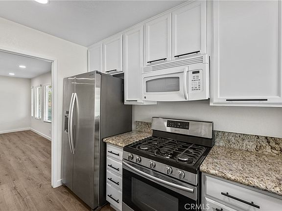 3rd image of 51 Golden Glen St #1