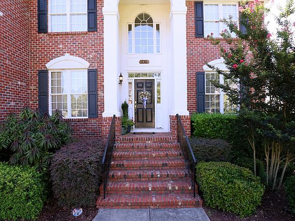 Stately Formal Entranceway