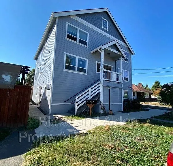 8211 N Montana Ave #C — Photo 1