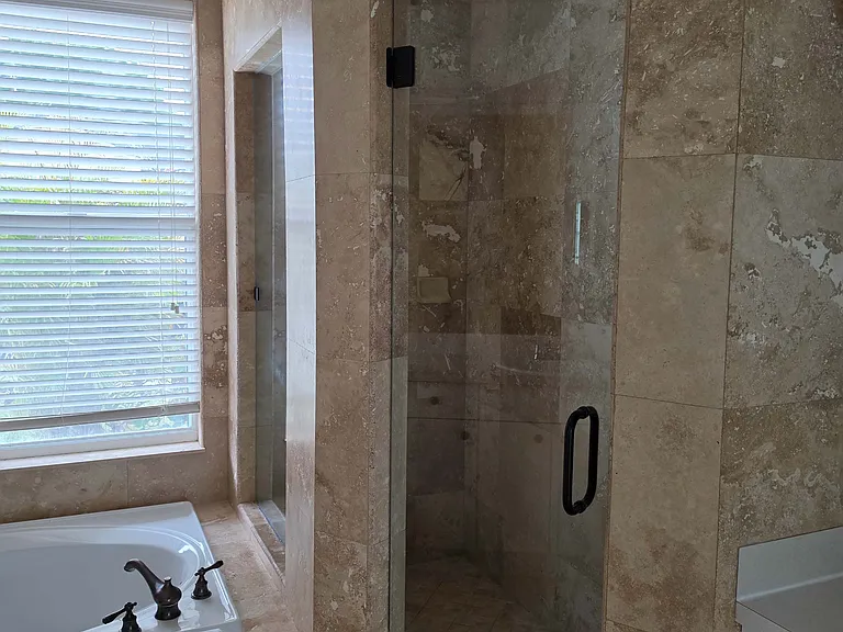 18804 Forest Glen Ct — Photo 12