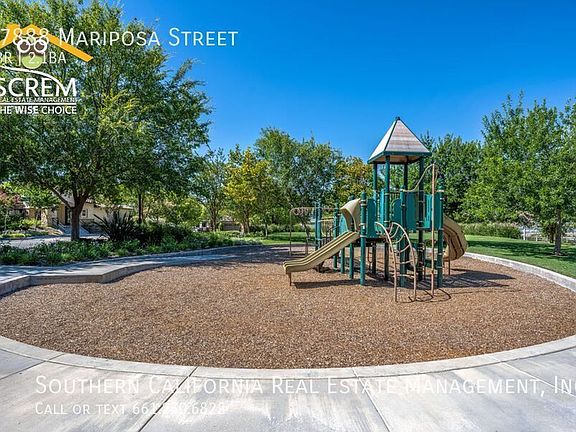 3rd image of 27888 Mariposa St