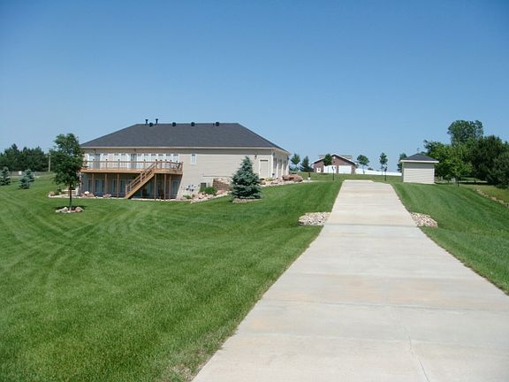 5th image of 1401 Linwood Ln