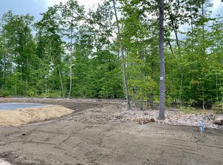 12 Jdp Dr, Gorham, ME 04038