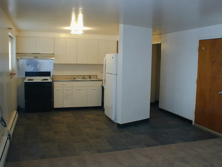 2910 E 12th St #2A — Photo 3
