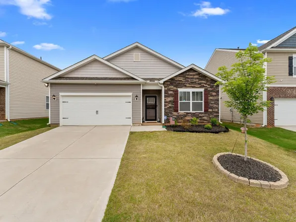 51 Oak Edge Ln, Greer, SC 29651