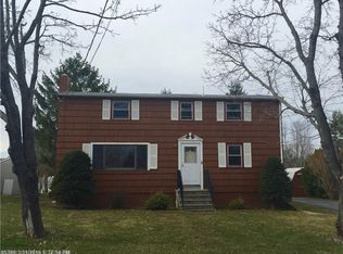 5 Pioneer Rd, Westbrook, ME 04092