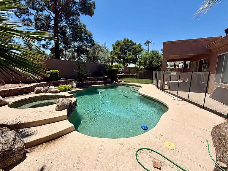 885 W Aloe Pl — Photo 27
