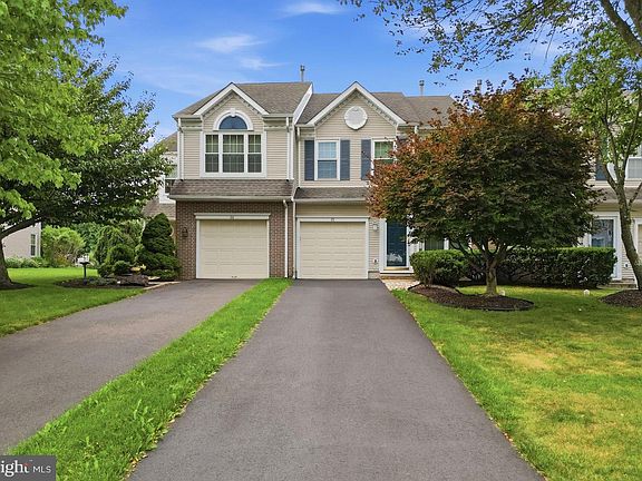 2nd image of 65 Cypress Pl
