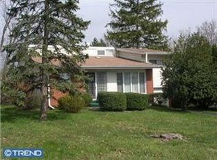 612 Launfall Rd, Plymouth Meeting, PA 19462