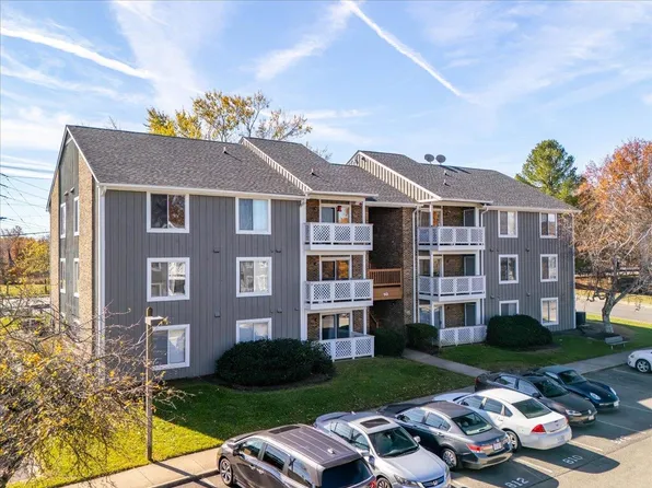 804 Cascade Ct #804, Blacksburg, VA 24060