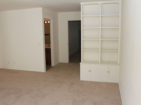 4th image of 801 G Ave #B