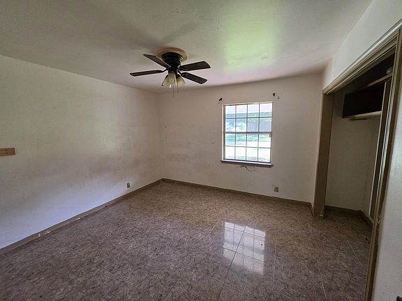 4th image of 3040 Bryan Ave