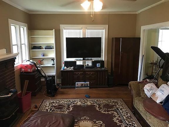 2nd image of 2413 Avenue E