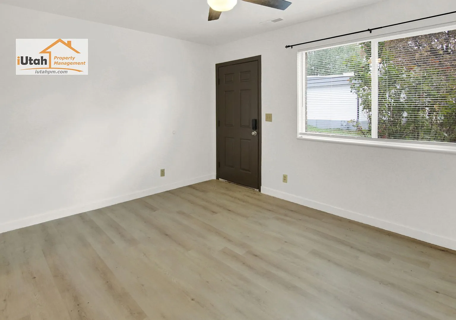 870 N. Jackson Ave — Photo 4