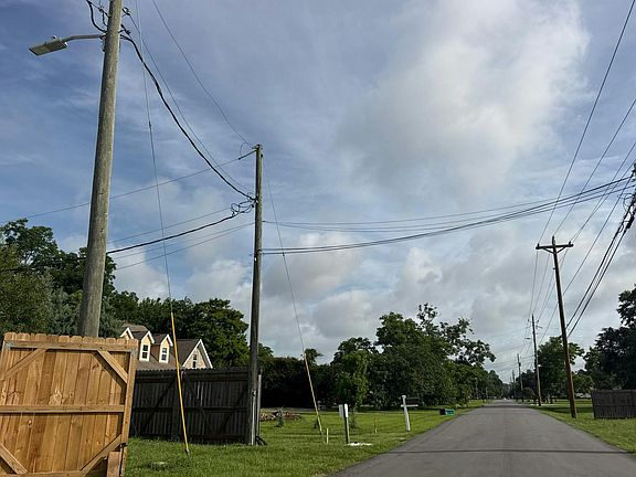 4th image of 5164 Mitchell Rd