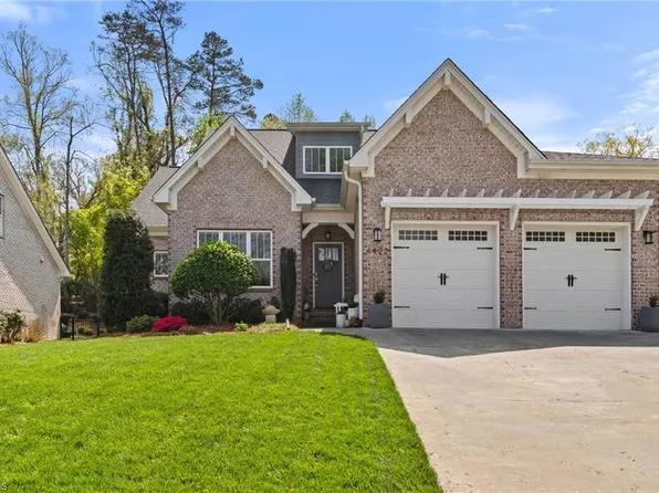 4422 Cheyenne Ct, Winston Salem, NC 27106