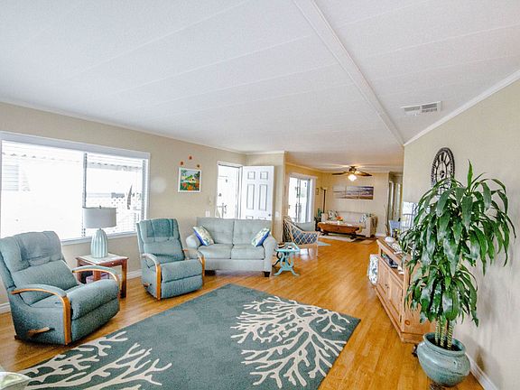 7006 San Carlos Living Room to Family Room - Beach Living in Carlsbad-1