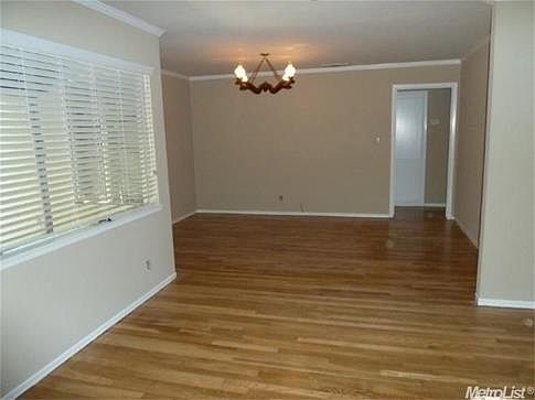 3rd image of 1157 Fernwood St